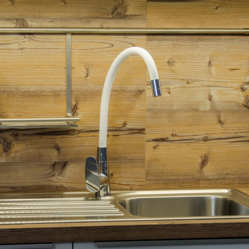 RAV SLEZAK Смеситель для кухни AMUR с поворотным и гибким изливом (хром/белый)